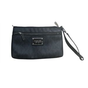 Michael Kors Black Pebbled Leather  jet set Wristlet Clutch handbag 8x5